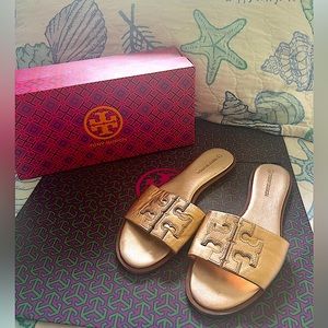 Tory Burch slide pink metallic size 8.5